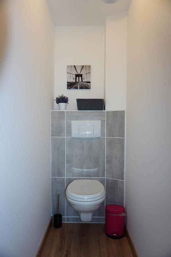 Appart Chic & Moderne Avec Balcon La Roche-sur-Yon Luaran gambar